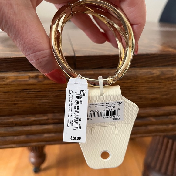 Gold Cuff Bracelet with Interwoven Bands - Picture 5 of 8